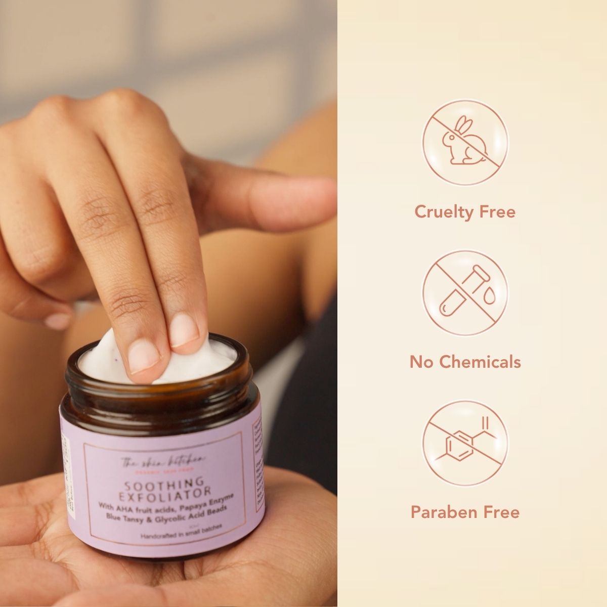 Soothing Instant Glow Exfoliator - Gentle AHA Exfoliation for Deep Pore Cleansing